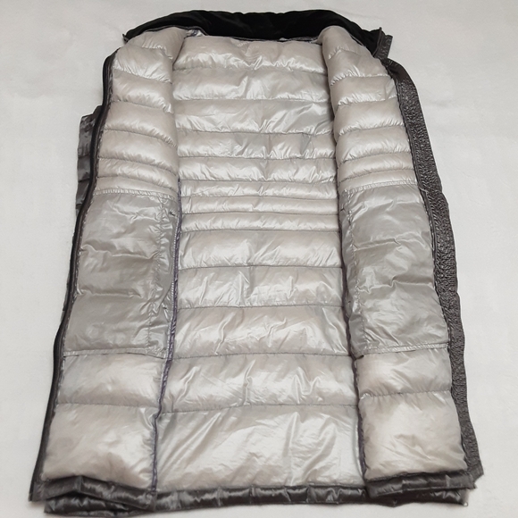 Andrew Marc Packable Coat Womens Large - Picture 7 of 13